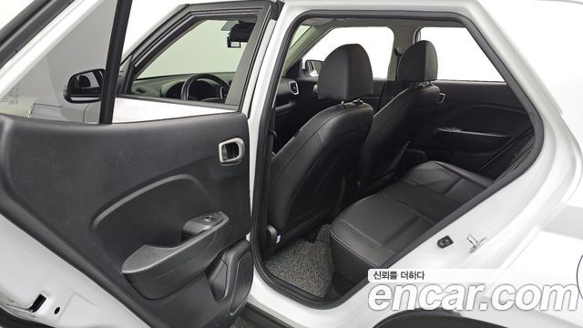 Hyundai Venue 2022 — photo 16