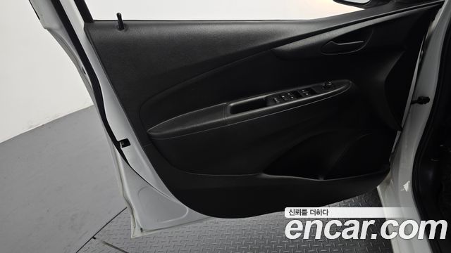 Chevrolet Korea Spark 2017 — photo 14