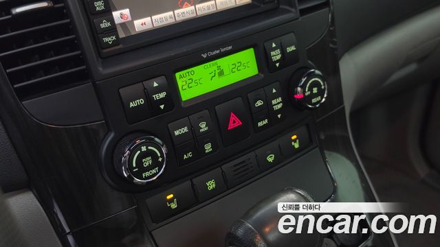 Kia Canival 2014 — photo 25