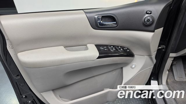 Kia Canival 2014 — photo 14