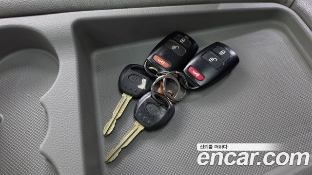 Kia Canival 2014 — photo 30