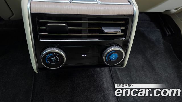 Land Rover Range Rover 2026 — photo 16