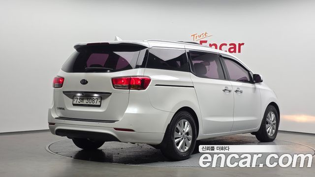 Kia Canival 2016 — photo 2