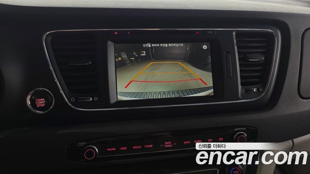 Kia Canival 2016 — photo 15