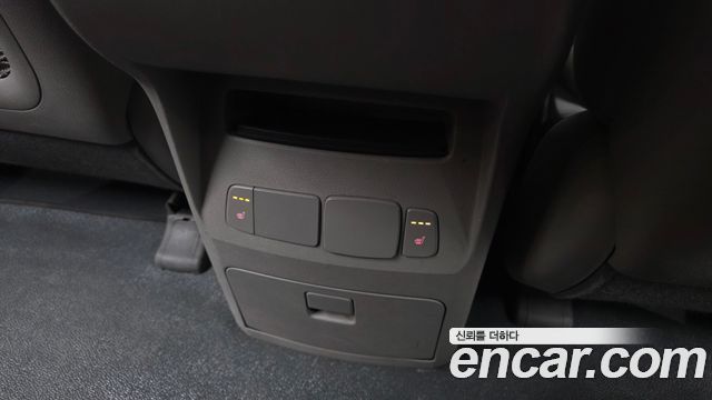 Kia Canival 2016 — photo 19