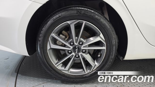 Kia K3 2022 — photo 5