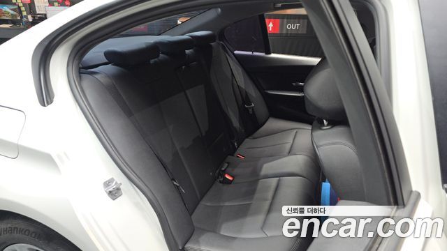 BMW 3-Series 2016 — photo 11