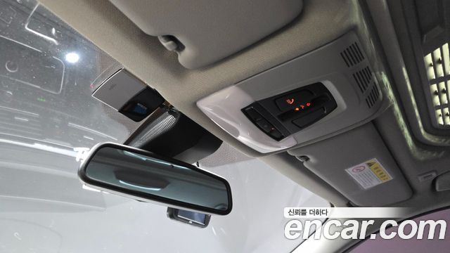 BMW 3-Series 2016 — photo 18