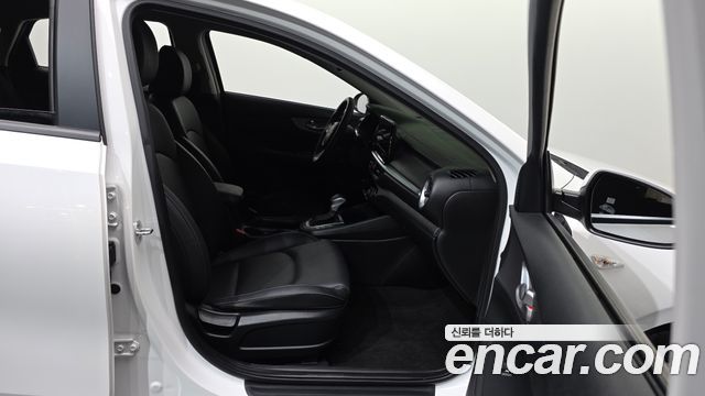 Kia K3 2022 — photo 17
