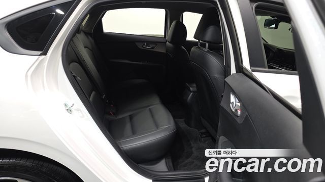 Kia K3 2022 — photo 18