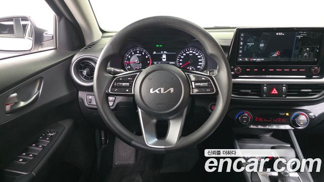Kia K3 2022 — photo 19