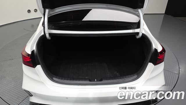Kia K3 2022 — photo 26