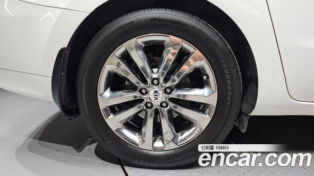 Kia Canival 2016 — photo 5