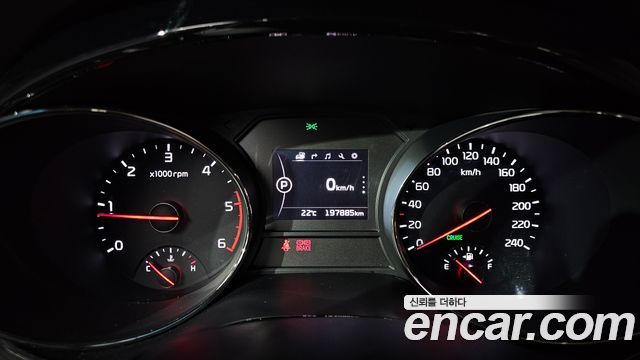 Kia Canival 2016 — photo 8
