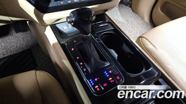Kia Canival 2016 — photo 9