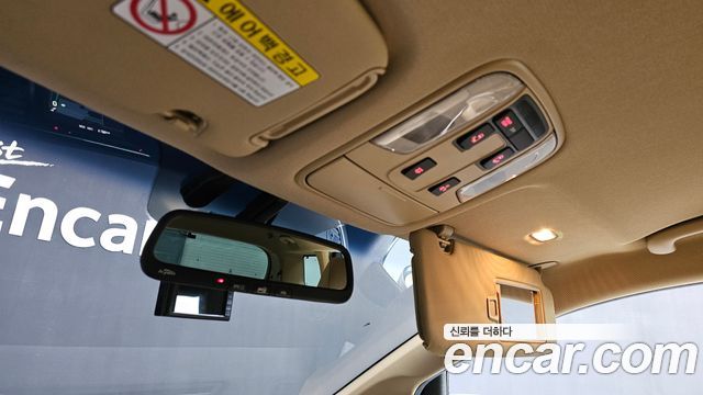 Kia Canival 2016 — photo 16