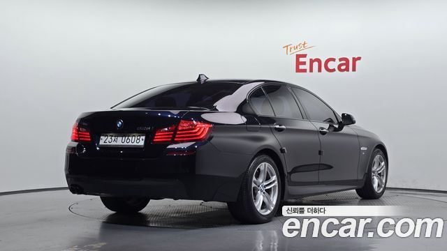 BMW 5-Series 2016 — photo 2