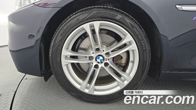 BMW 5-Series 2016 — photo 5