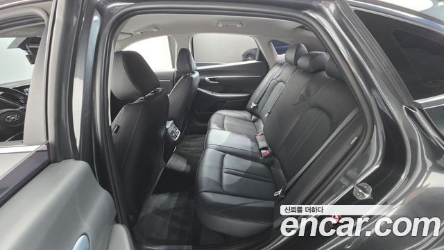 Hyundai Sonata 2020 — photo 18