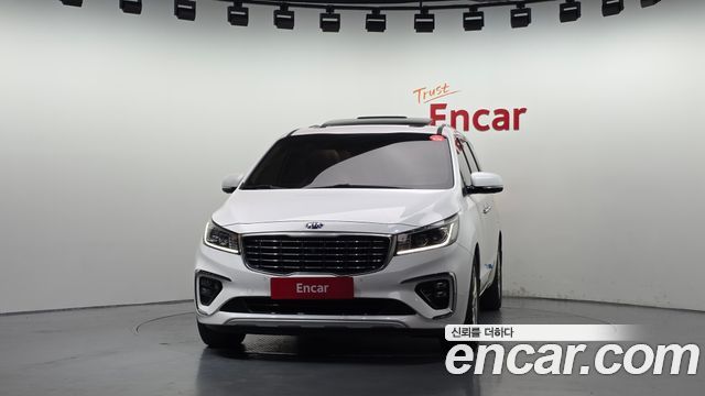 Kia Canival 2020 — photo 3