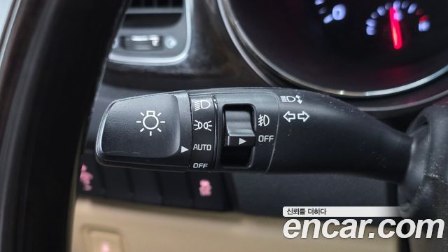 Kia Canival 2020 — photo 21