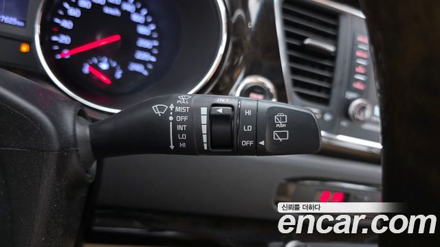 Kia Canival 2020 — photo 22