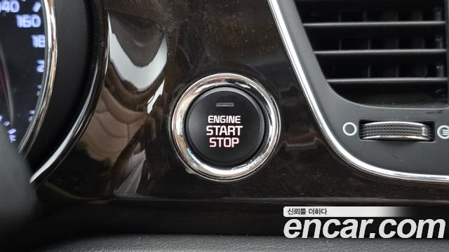Kia Canival 2020 — photo 23