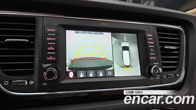 Kia Canival 2020 — photo 26