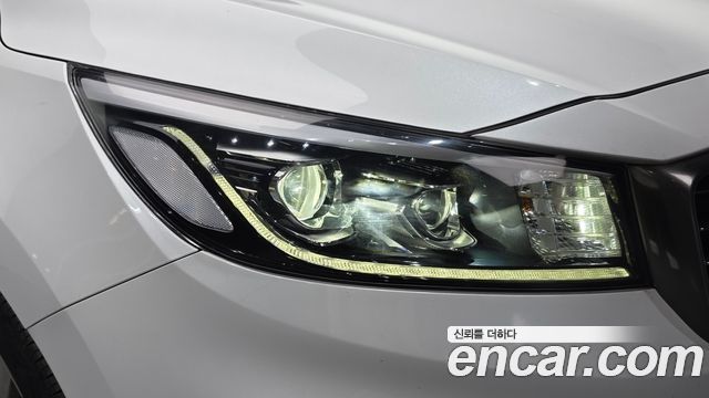 Kia Canival 2020 — photo 8