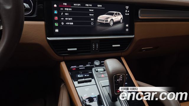 Porsche Cayenne 2023 — photo 20