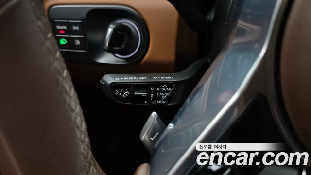Porsche Cayenne 2023 — photo 25