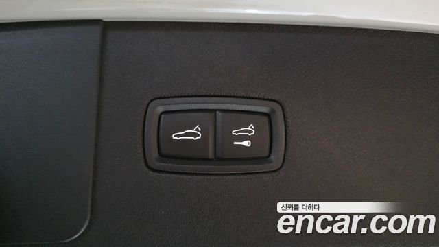 Porsche Cayenne 2023 — photo 30