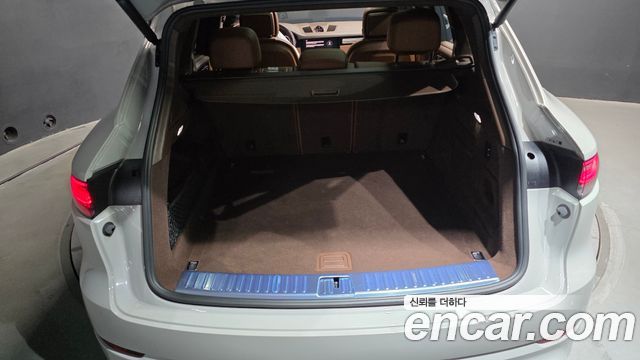 Porsche Cayenne 2023 — photo 31