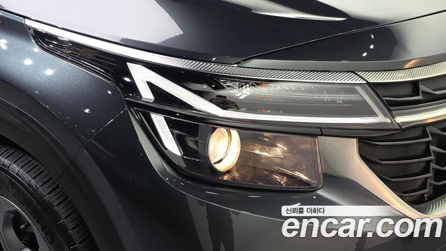 Kia Seltos 2024 — photo 8