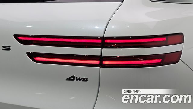 Genesis GV70 2025 — photo 9