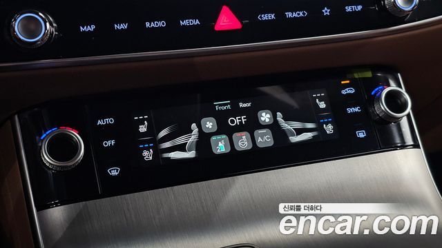 Genesis GV70 2025 — photo 27