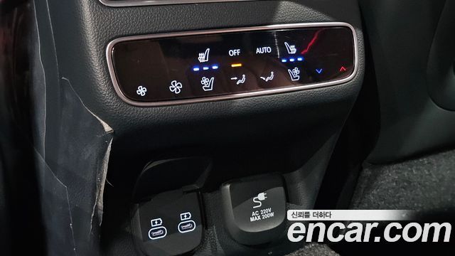 Genesis GV70 2025 — photo 28