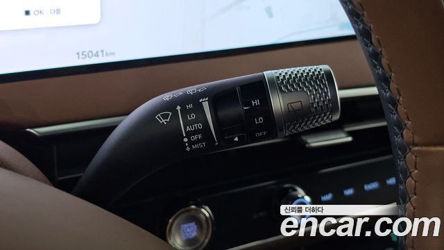 Genesis GV70 2025 — photo 34