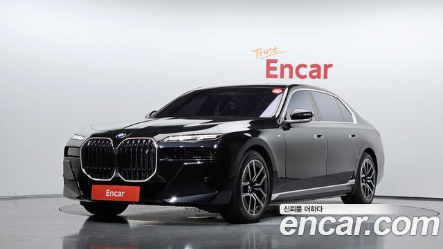 BMW i7 2024 — photo 1