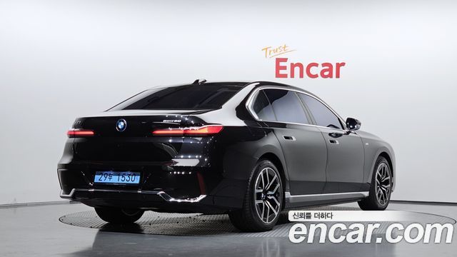 BMW i7 2024 — photo 2