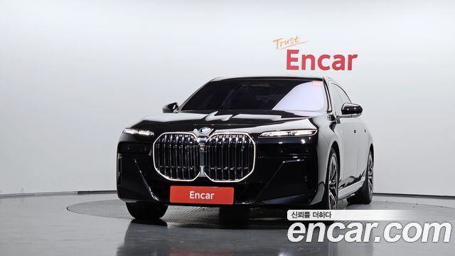 BMW i7 2024 — photo 3