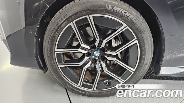 BMW i7 2024 — photo 5