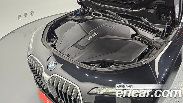 BMW i7 2024 — photo 6
