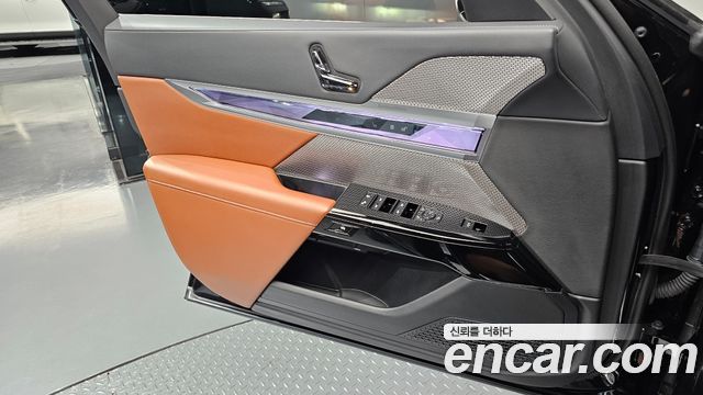 BMW i7 2024 — photo 14