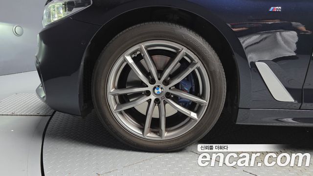 BMW 5-Series 2018 — photo 5