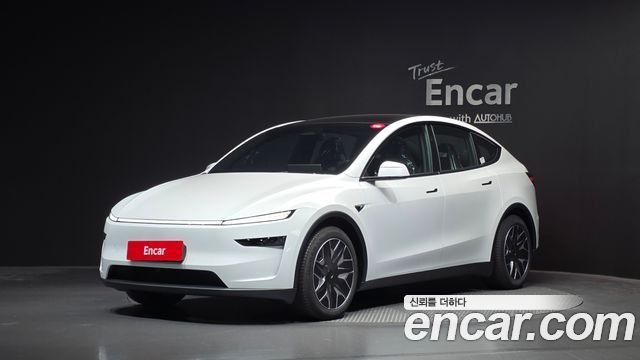 Tesla Model Y 2026 — photo 1