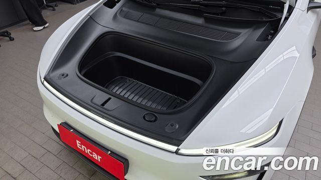 Tesla Model Y 2026 — photo 6