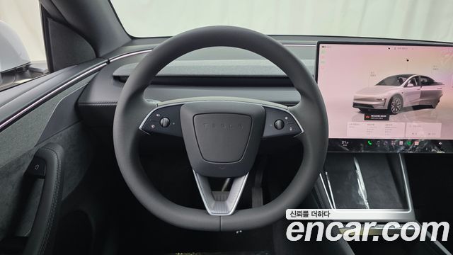 Tesla Model Y 2026 — photo 14