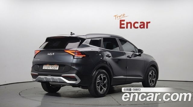 Kia Sportage 2023 — photo 2