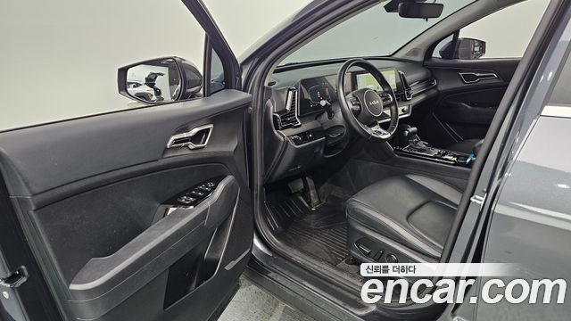 Kia Sportage 2023 — photo 13